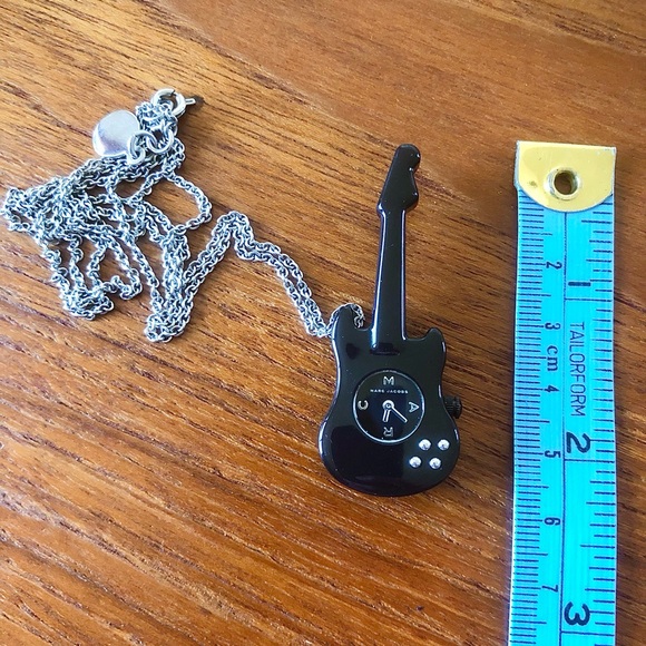 MARC by MARC JACOBS GUITAR PENDANT NECKLACE - Picture 6 of 7